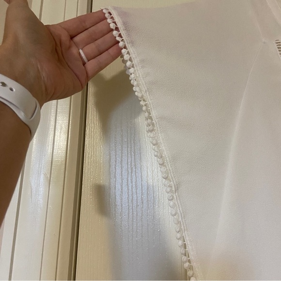 Meadow Rue Crochet Detail Women's Top - Picture 4 of 15